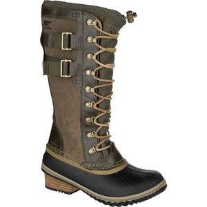 Brand new Sorel conquest Carly boots